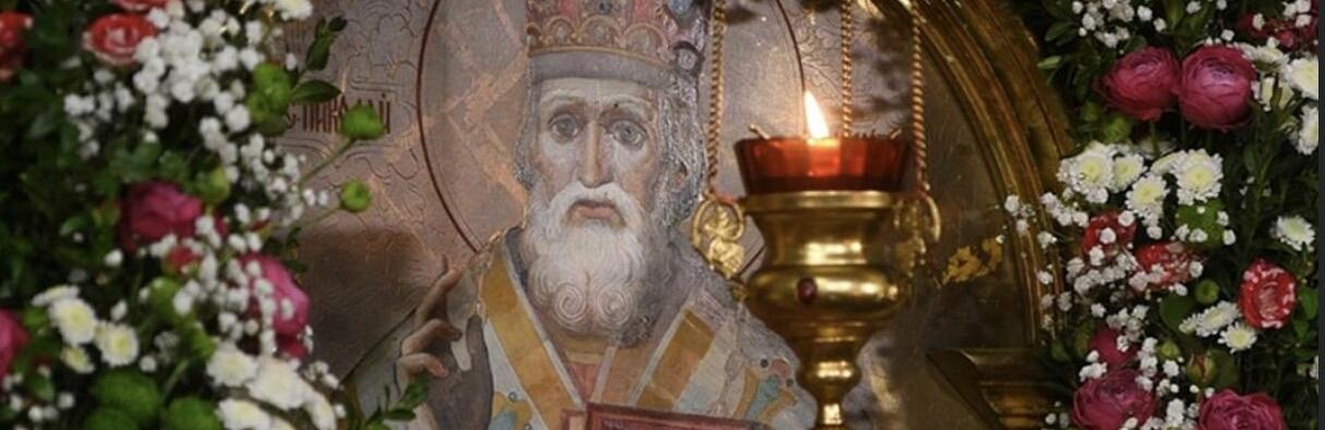 Які дні будуть вихідними та що святкуватимемо у грудні 2022