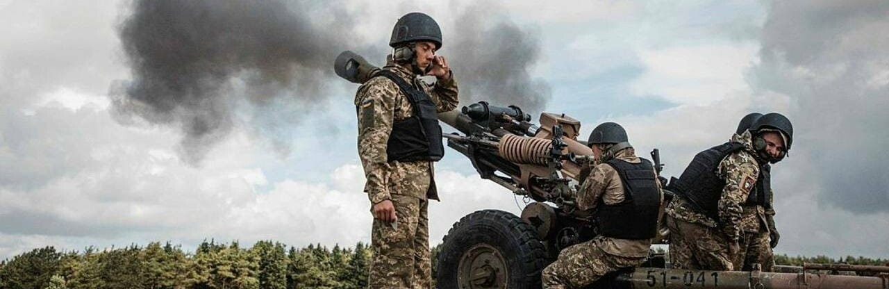 Ракетно-артилерійські підрозділи ЗСУ минулої доби розбили колону ворожої техніки у Каховці та здійснили контрольне ураження Каховського мосту