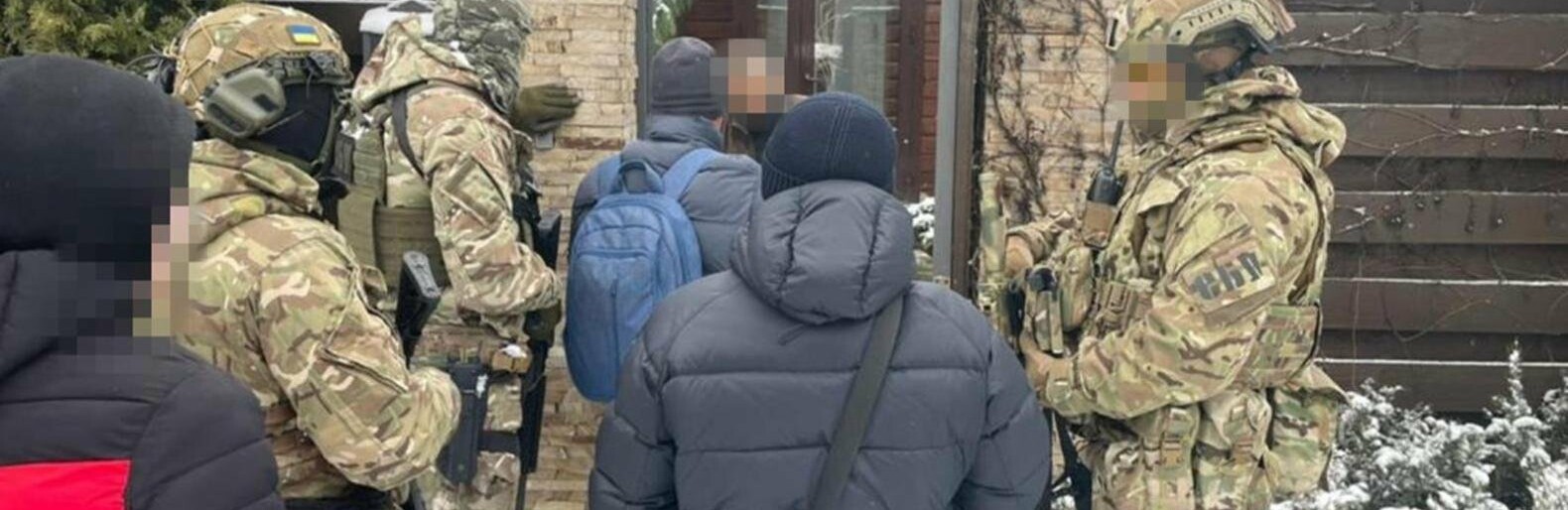 СБУ викрила ділка, який обійшов санкції РНБО та постачав в рф комплектуючі для військових підлодок, - ФОТО 