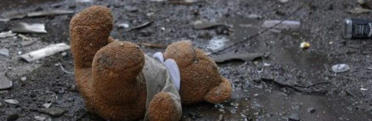 Внаслідок вибуху російського безпілотника поранені 3-є неповнолітніх у Волинській області. Кількість поранених в Україні дітей зросла до 690