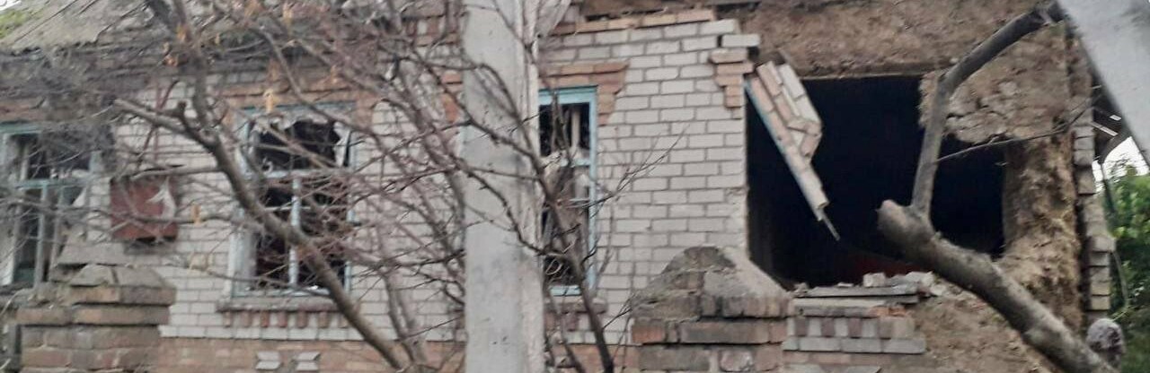 По Криворізькому та Дніпровському районах ворог завдав ракетних ударів. Масштаби руйнувань з’ясовуються,- ФОТО
