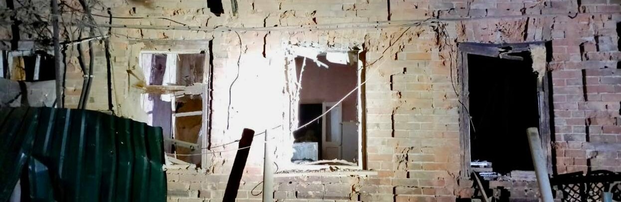 Цієї ночі найбільше дісталось Нікополю - понівечені 20 будинків, газогони, обірвані електромережі, - ОВА