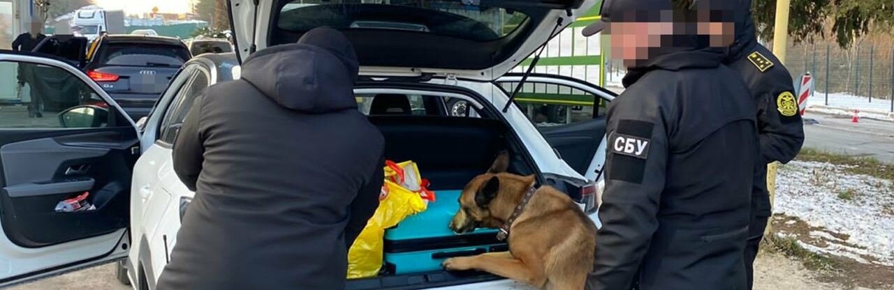СБУ та ДБР проводять спільні обшуки по всій вертикалі митниці, - ФОТО 