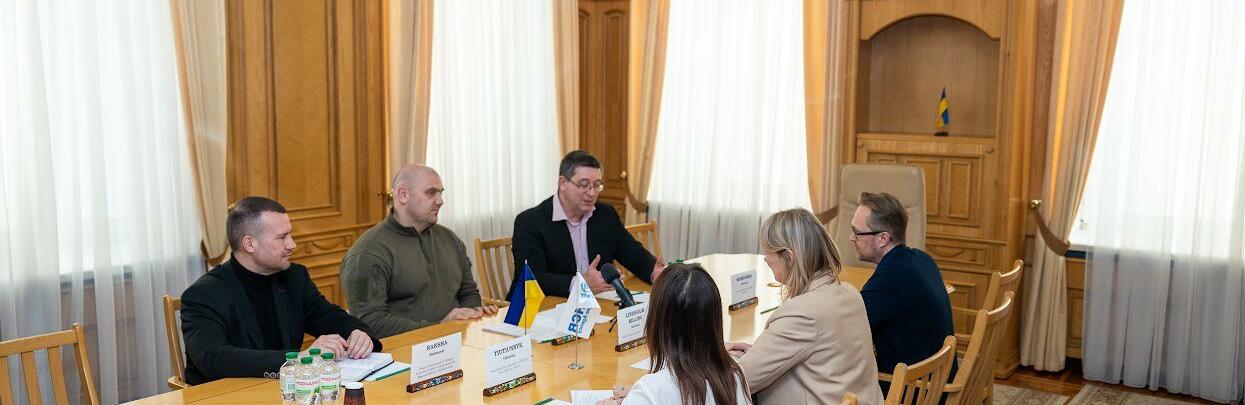 Начальник ДніпроОВА зустрівся із делегацією Управління Верховного Комісару ООН у справах біженців, - ФОТО 