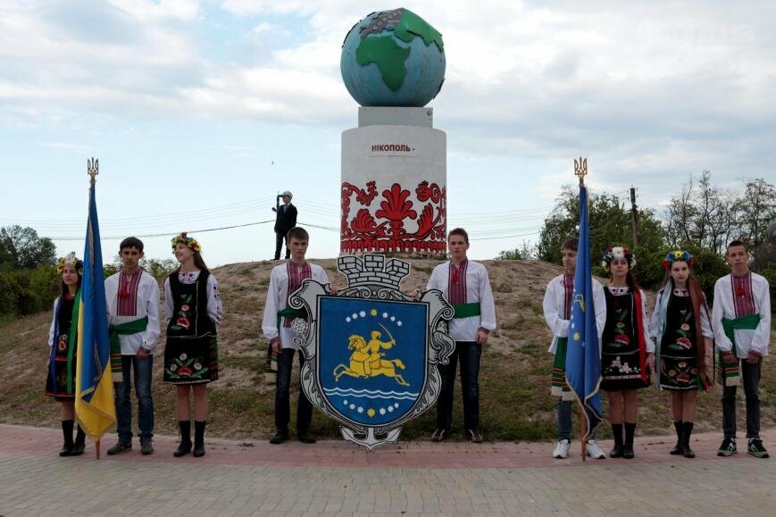 Праздник вышиванки: День национального костюма в Никополе, фото-9 Праздник вышиванки: День национального костюма в Никополе, фото-9