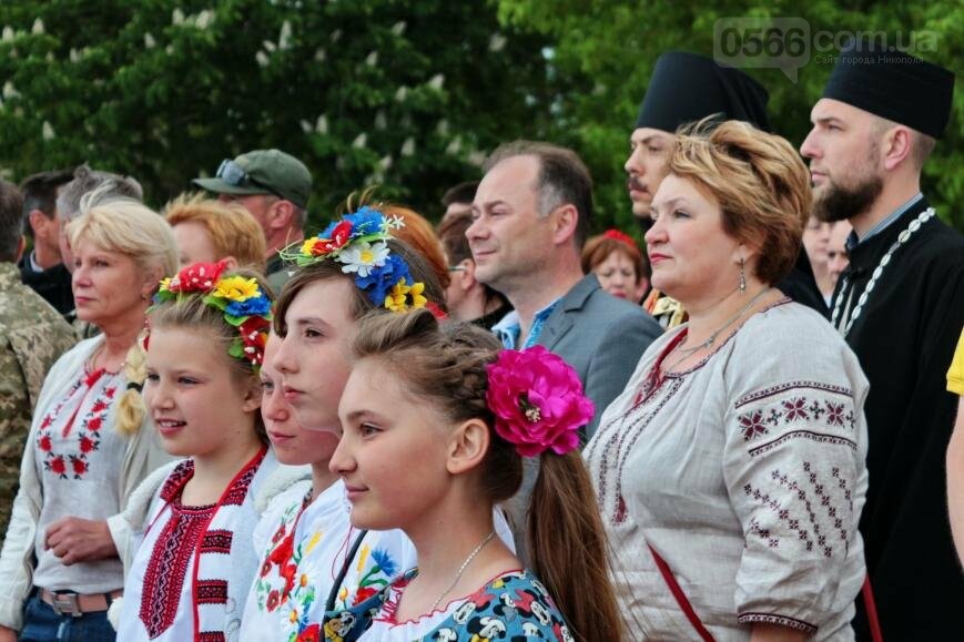 Праздник вышиванки: День национального костюма в Никополе, фото-10 Праздник вышиванки: День национального костюма в Никополе, фото-10