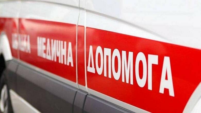 В Никополе вытащить осколок стекла из глаза помогли ребенку медики