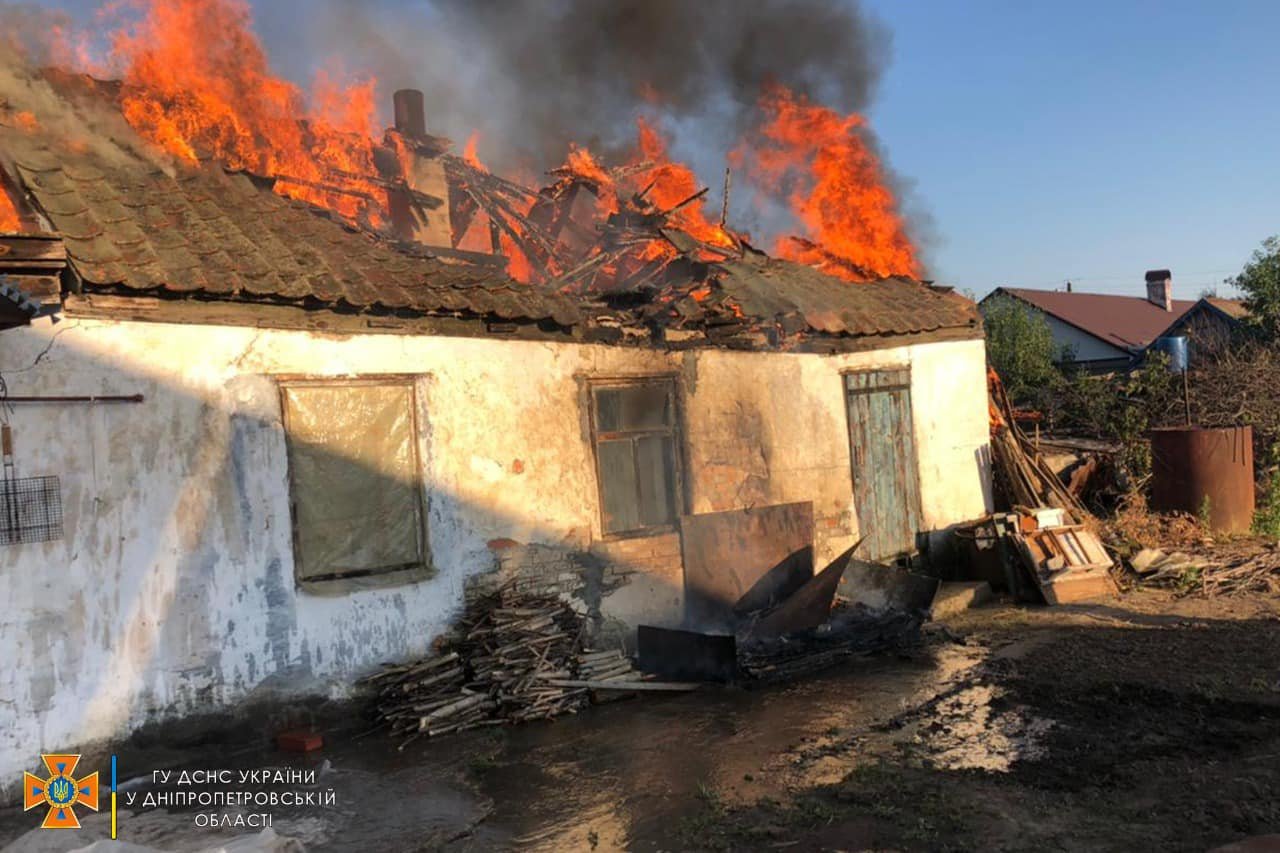 У Нікополі на вулиці Херсонській сталася пожежа