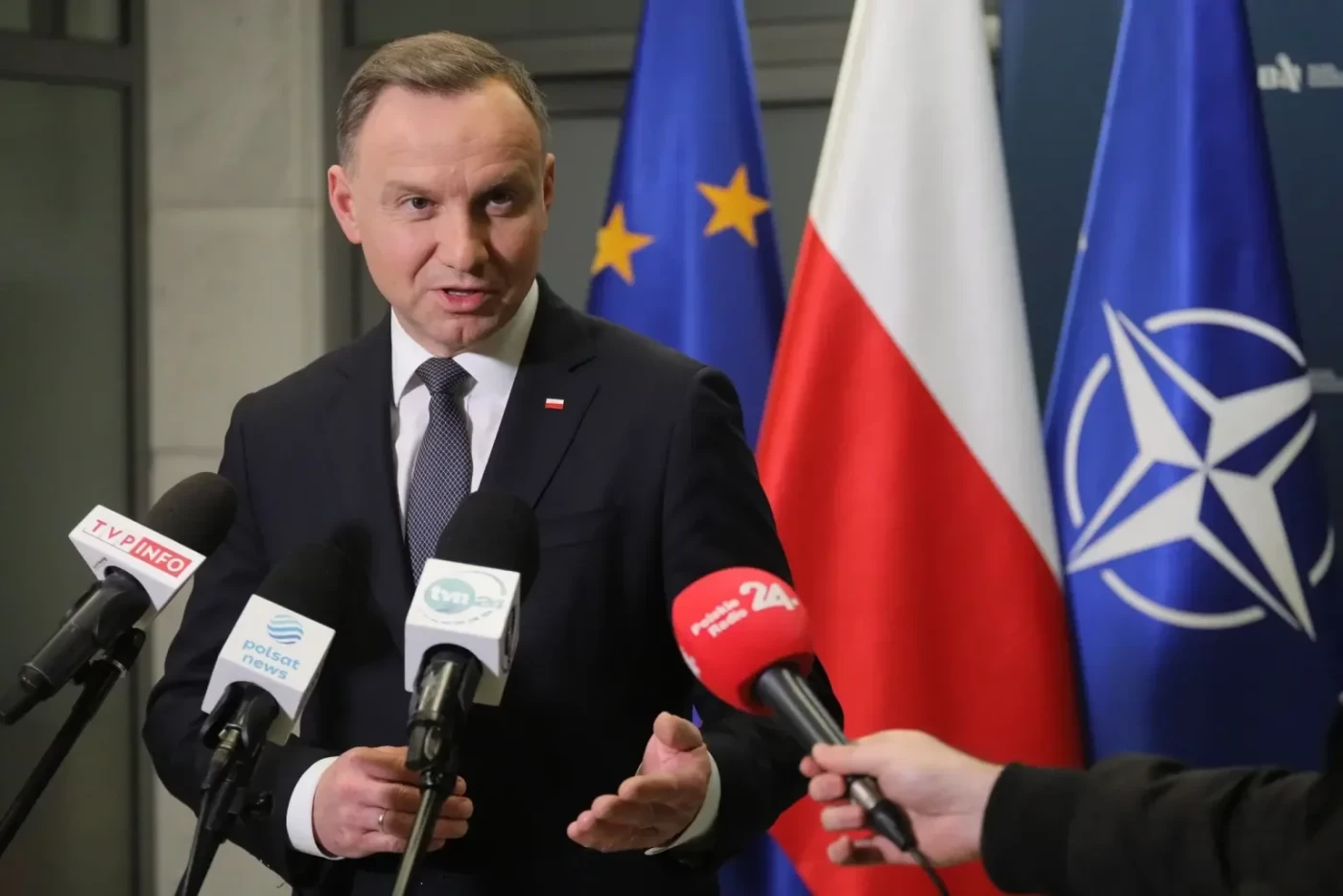 Президент Польщі каже, що українська оборона від російського обстрілу, ймовірно, спричинила смертоносний вибух