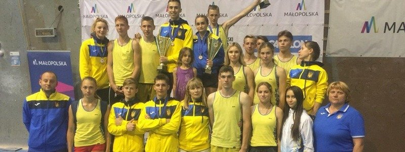 У Новомосковську до Дня Незалежності України пройде турнір з армреслінгу